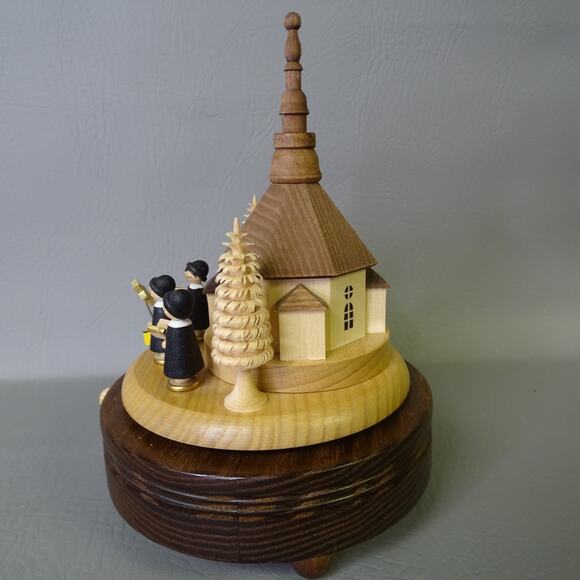Music Box Erzgebirgische Volkskunst Seiffen Church Carolers Germany - Picture 3 of 5